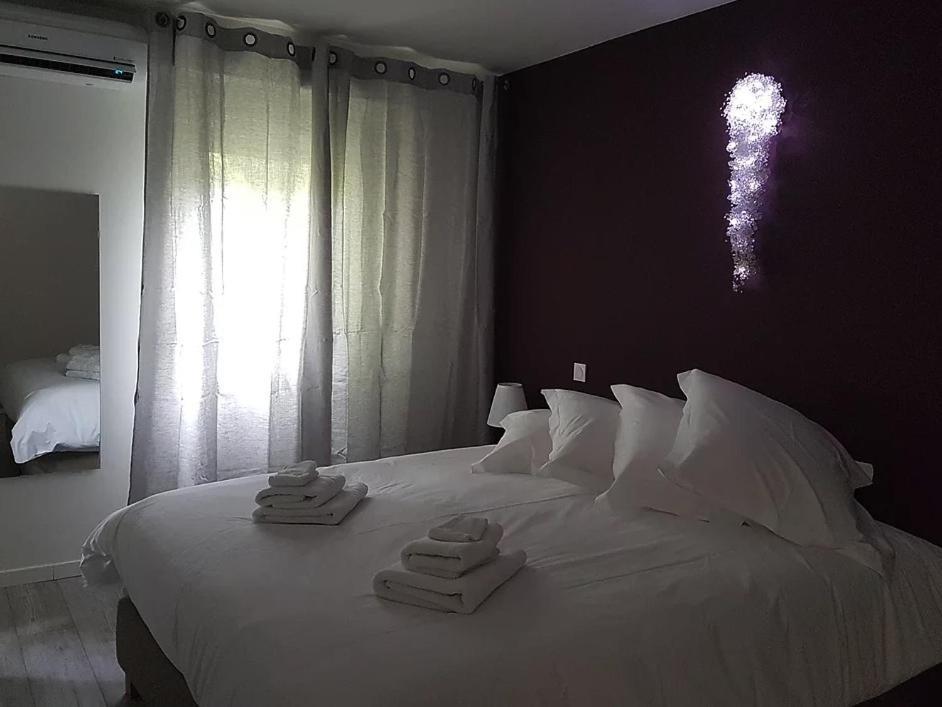 ลา แมซง เด มารอนนิเยร์ Bed & Breakfast อูเซส ห้อง รูปภาพ